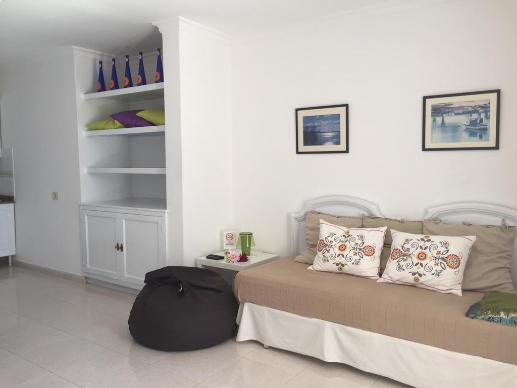 Apartamentos Flamboyant Adults Only Puerto del Carmen  Bilik gambar