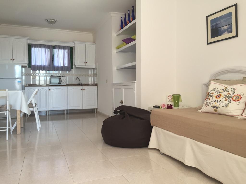 Apartamentos Flamboyant Adults Only Puerto del Carmen  Bilik gambar